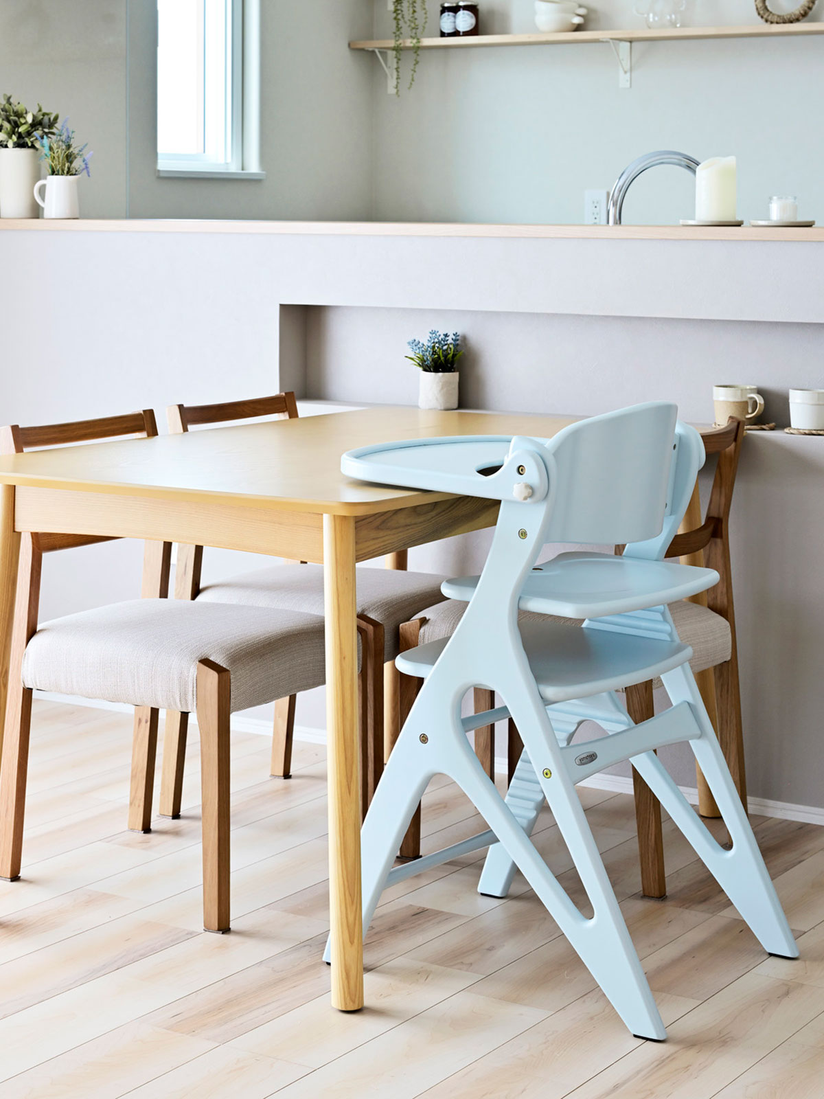 アッフル ソルベ チェア – ベビーベッド・ベビーチェアなら